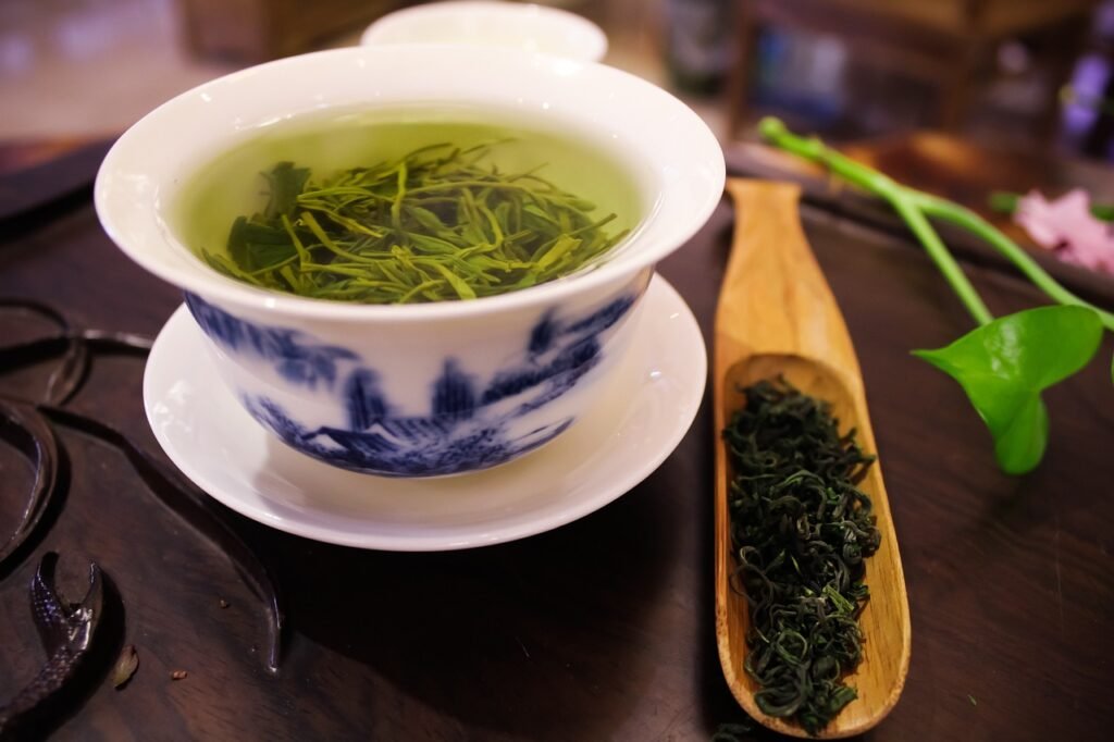 The Incredible Health Benefits of Green Tea: A Natural Elixir for Wellness